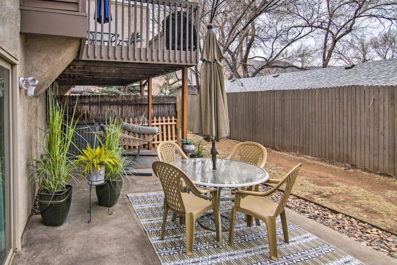 Апартаменты Manitou Springs Escape With Aandc And Private Deck! Экстерьер фото